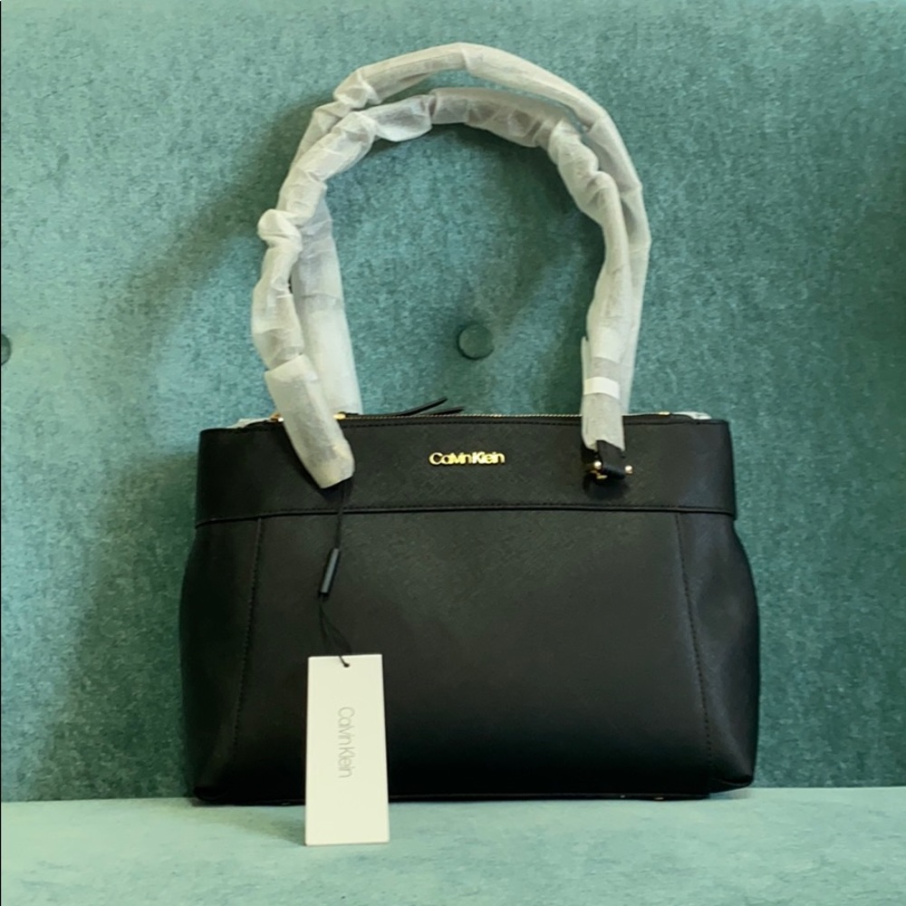 Calvin Klein Hayden Shoulder Bag